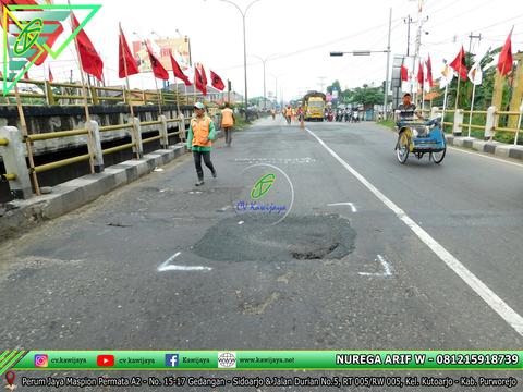 Patching Beton Mutu Tinggi Lantai Jembatan Sumur Panggang, Tegal - Jawa Tengah