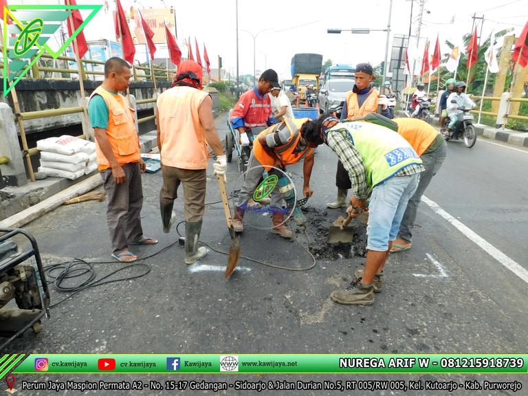 Patching Beton Mutu Tinggi Lantai Jembatan Sumur Panggang, Tegal - Jawa Tengah