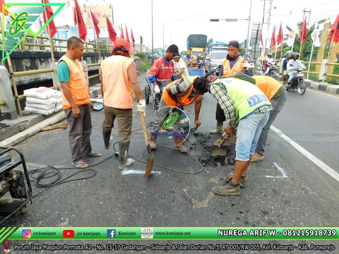 Patching Beton Mutu Tinggi Lantai Jembatan Sumur Panggang, Tegal - Jawa Tengah