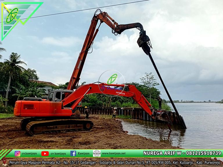 Pemancangan Sheet Pile Baja Jembatan Luk Ulo, Purworejo - Jawa Tengah