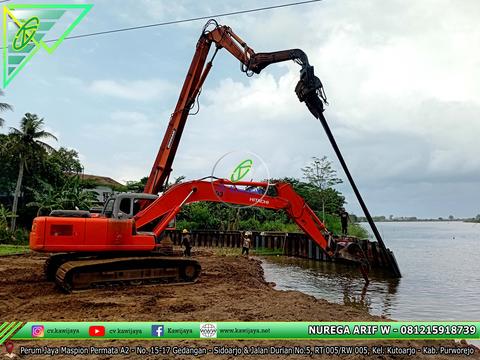 Pemancangan Sheet Pile Baja Jembatan Luk Ulo, Purworejo - Jawa Tengah
