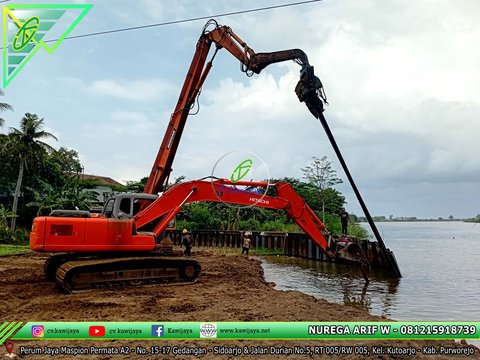 Pemancangan Sheet Pile Baja Jembatan Luk Ulo, Purworejo - Jawa Tengah