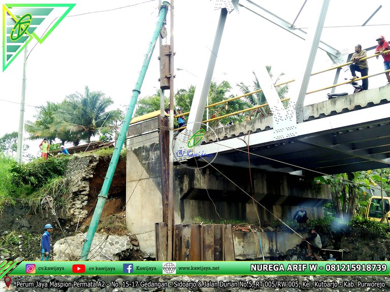 Pemancangan Sheet Pile Baja Jembatan Kali keruh - Jawa Tengah