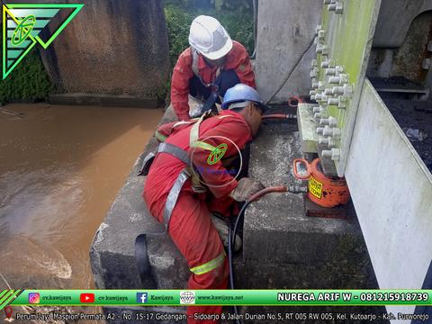 Penggantian Elastomer Jembatan Bogowonto - Purworejo