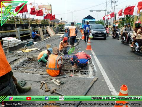 Patching Beton Mutu Tinggi Lantai Jembatan Sumur Panggang, Tegal - Jawa Tengah