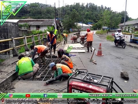 Patching Beton Mutu Tinggi lantai Jembatan Pekuncen, Cilacap - Jawa Tengah