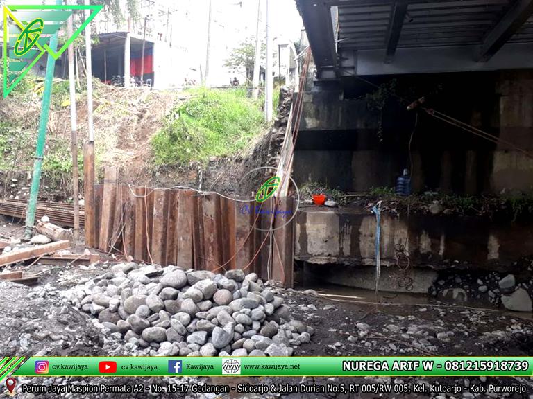 Pemancangan Sheet Pile Baja Jembatan Kali keruh - Jawa Tengah