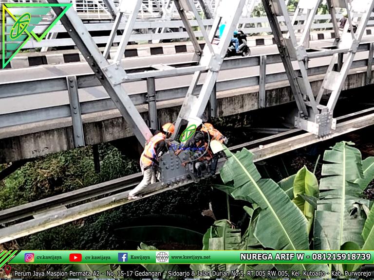 Pengencangan Baut Jembatan Lemau - Bengkulu
