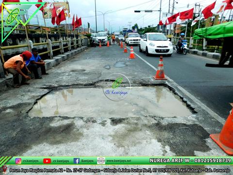 Patching Beton Mutu Tinggi Lantai Jembatan Sumur Panggang, Tegal - Jawa Tengah