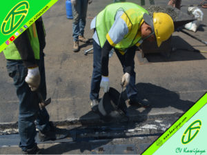 Pemasangan Expansion Joint Asphaltic Plug Di Proyek Waskita Bandara A. Yani Semarang