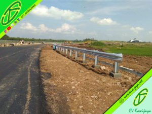 Jasa Pemasangan Pagar Pengaman Jalan di  Kalimantan Timur 081322699996 Soegito
